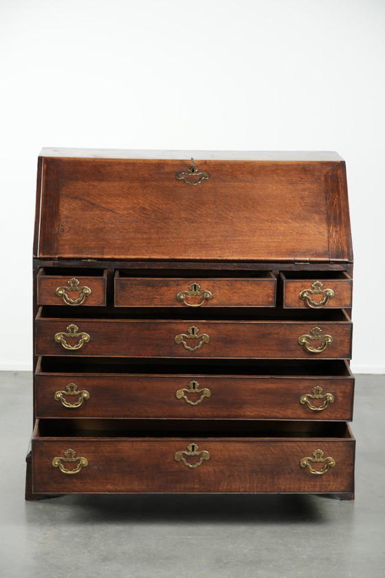 Image 1 of Secrétaire anglais ancien du XVIIIe siècle en chêne