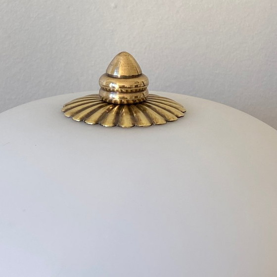 Image 1 of Paire d'appliques plafonniers anciens demi sphérique en verre blanc et laiton doré 1950 1960