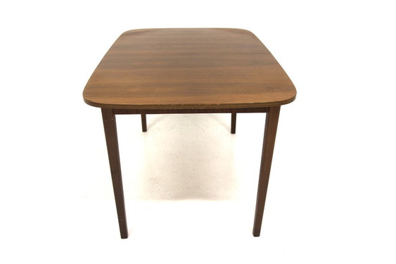 Image 1 of Table de salle à manger scandinave en noyer, Suède, 1960