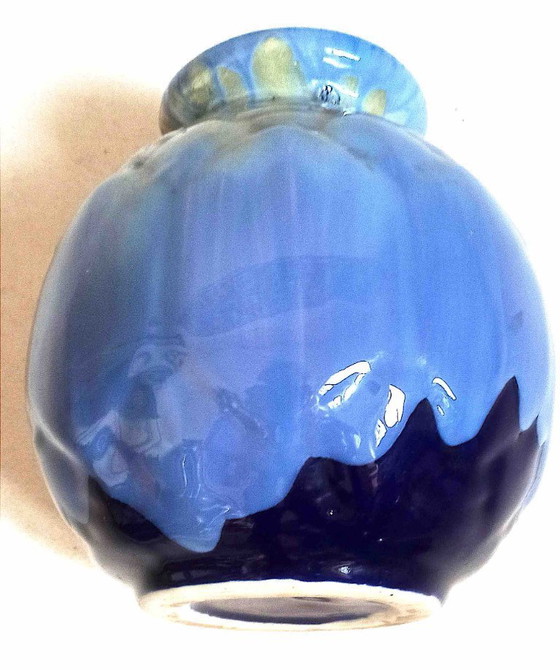 Image 1 of Art Deco slip vase Height 19.3 cm
