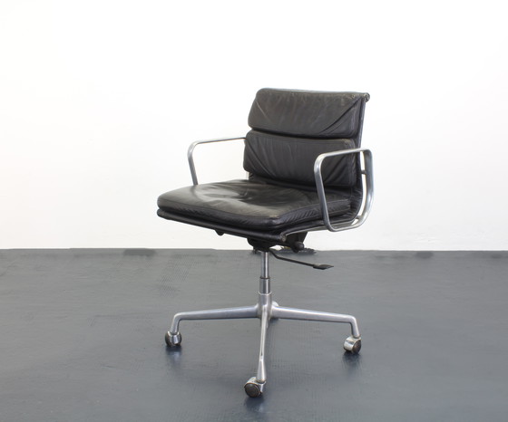 Image 1 of Soft Pad Office Chairs ICF Charles & Ray Eames Seats