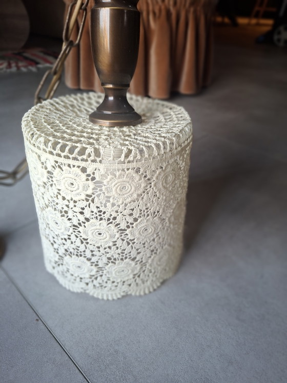 Vintage Hanglamp Met Kanten Lampenkap – Hanglampen, Textile (photo 3 of 5)