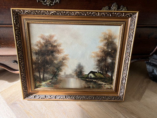 Schilderij Hollands landschap – boerderij aan het water – gesigneerd – gouden baroklijst