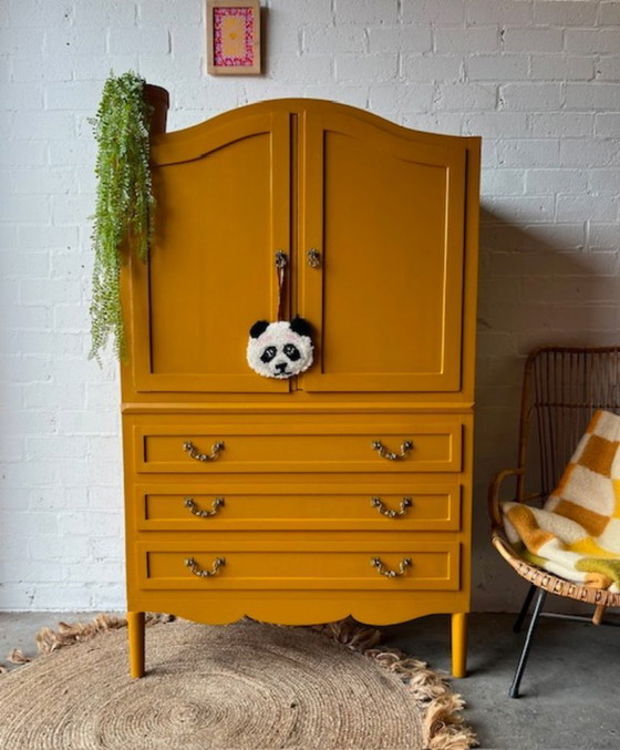 Armoire vintage ancienne, armoire pour chambre d'enfant, armoire pour fille – Buffets, Wood (photo 12 of 20)