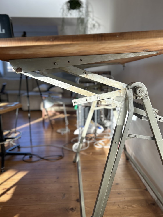 Image 1 of Mesa de dibujo industrial o de arquitecto holandesa (silla incluida)