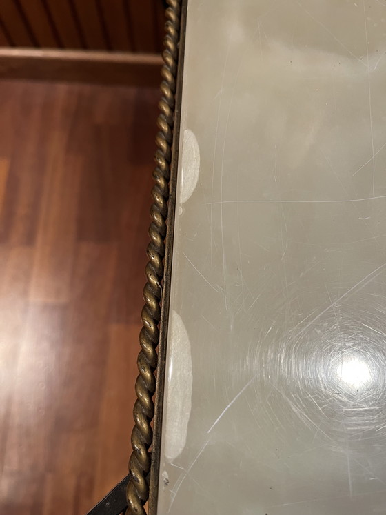 Image 1 of Mesa de centro antigua de hierro forjado y mármol.