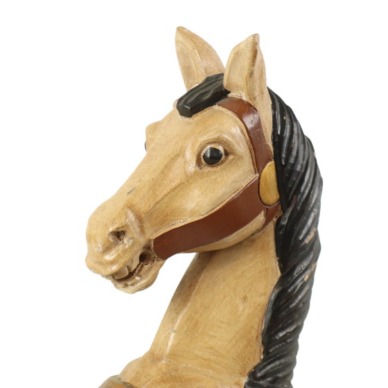 Image 1 of Cheval de carrousel vintage en bois