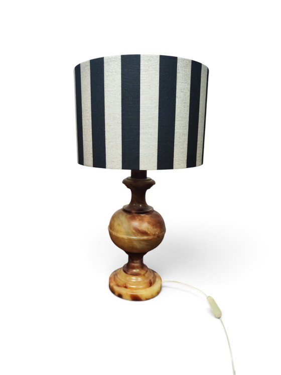 Earthy Alabaster Italian Lamp 1950s – Table lamps, Stone, Textile (photo 4 of 5)