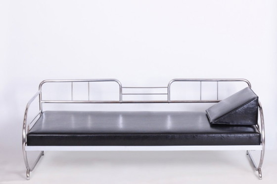 Restauriertes Bauhaus-Sofa, von Robert Slezak, Chrom, Leder, Tschechien, 1930er Jahre – Leather, Metal (photo 13 of 13)