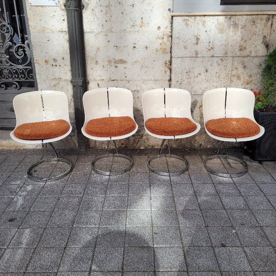 Image 1 of (4) Goldfinger Chairs, naar Michel Cadestin, Space Age-stijl, glasvezel en chroomstaal, jaren 90 – Frankrijk