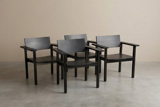 4 sillas Studio Henk Base