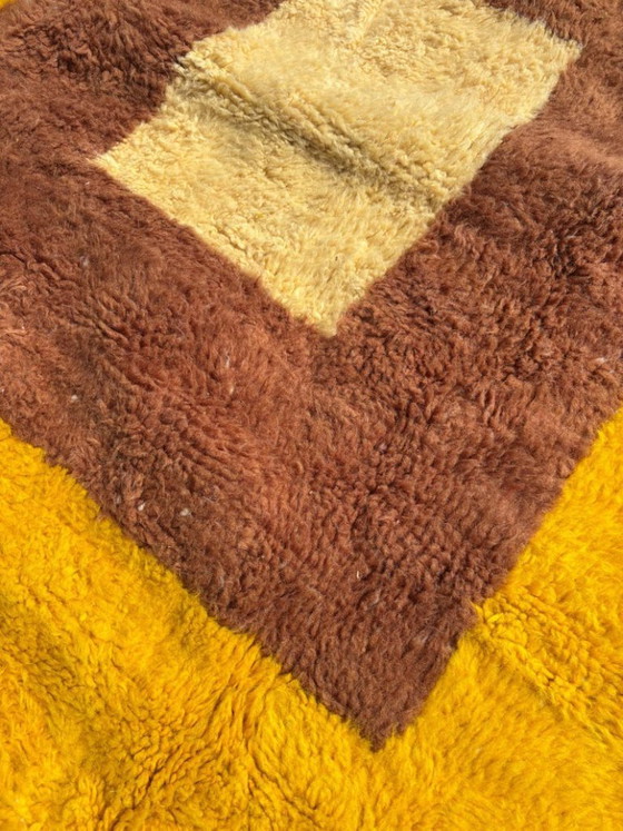 Image 1 of Luxuriöser marokkanischer Mrirt-Wollteppich 200 x 250 cm – Moderner handgefertigter Berberteppich – Wohnbereich