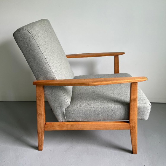 Image 1 of Poltrona da club vintage grigio-verde: mobili moderni di metà secolo degli anni '70