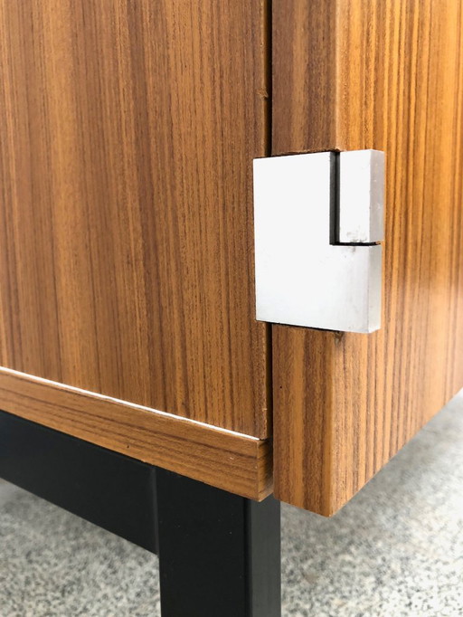 Meurop Gaderobe/armoire design belge années 1960