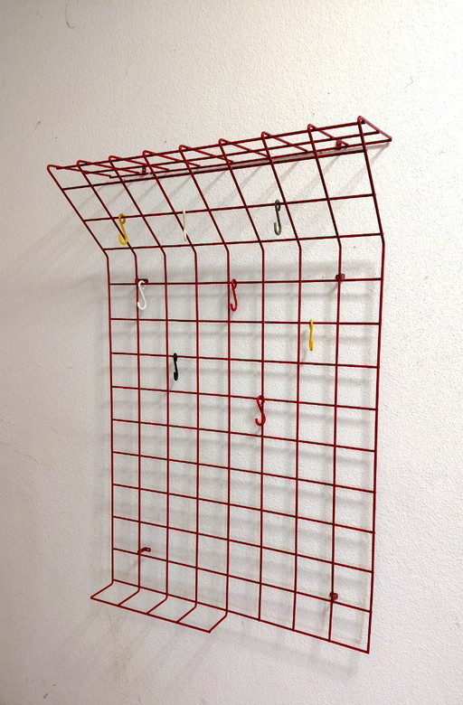 Karl Fichtel vijftiger jaren wandgarderobe in rood