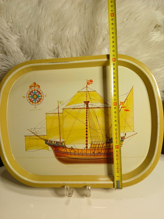 Image 1 of Vassoio di metallo con Santa María di Keith Cresswell