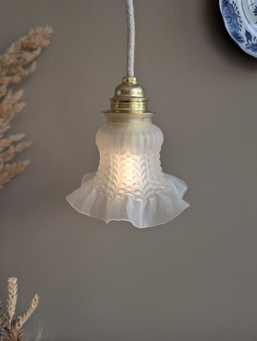 prachtige bijzondere kleine vintage hanglampje opaline rokkapje