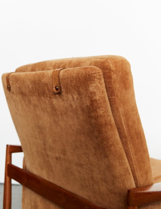 Image 1 of Ib Kofod Larsen "Djursholm" stoel voor Olof Perssons Fåtöljindustri (OPE)