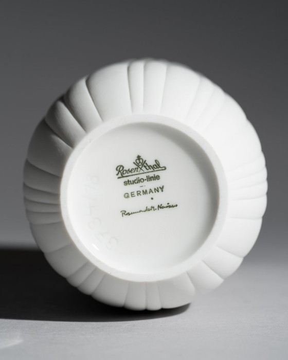 Image 1 of Rosenthal Anemone Porseleinen Trio Grote Vazen met Doos met Deksel van Rosemonde Nairac