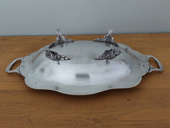 Image 1 of Centrotavola antico in metallo argentato