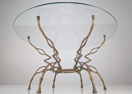 Image 1 of Table basse en faux bambou bronze à motif zigzag, style Hollywood Regency, années 1960