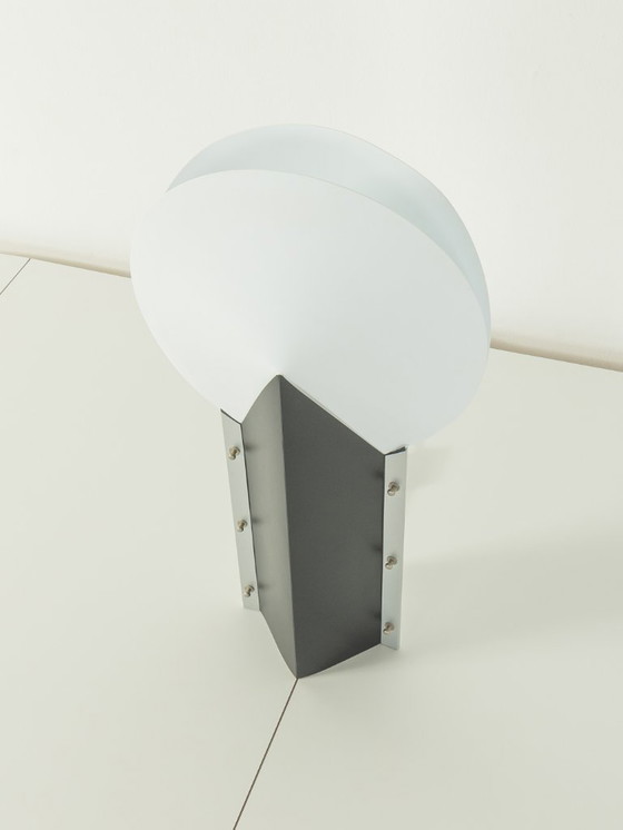 Image 1 of Lámpara de mesa Moon, Samuel Parker