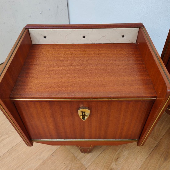 Image 1 of Ensemble tables de chevet vintage milieu du siècle avec coiffeuse - Prix
