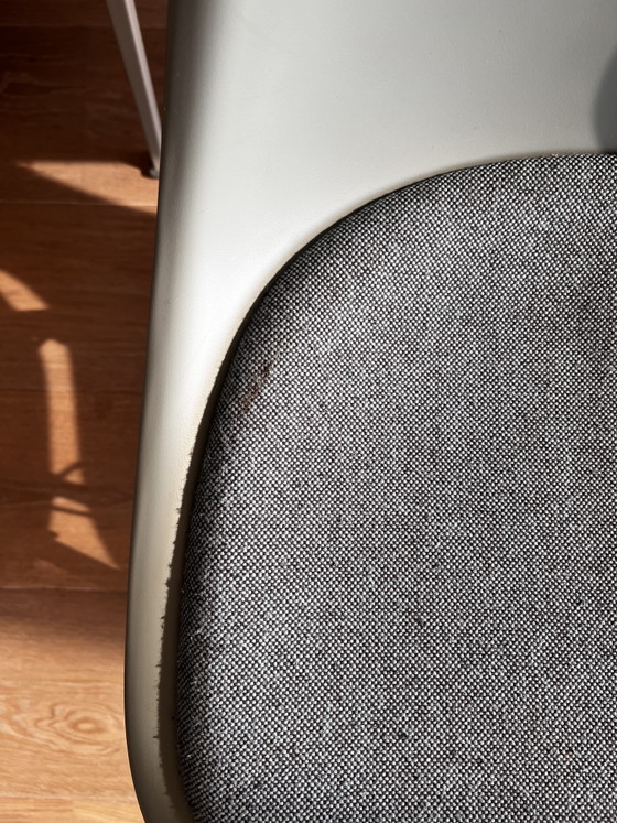 3 Vitra DSW-stoelen – Eetkamerstoelen, Metal, Plastic (photo 8 of 15)