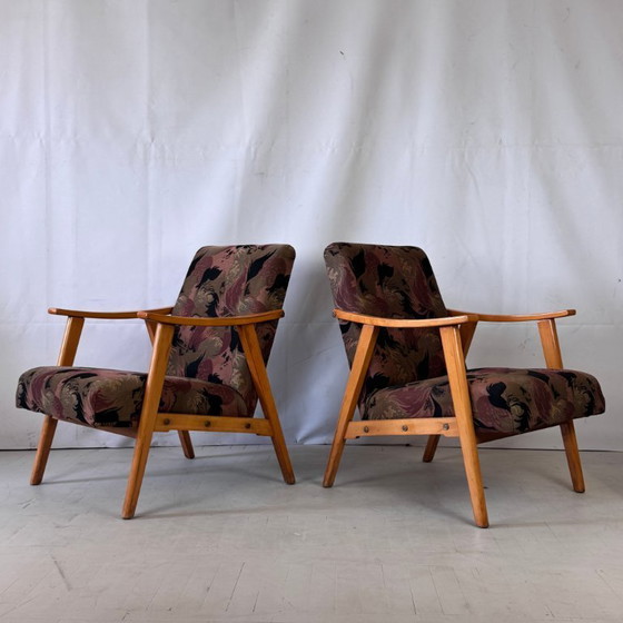 Image 1 of Ein Paar ungarische Retro-Sessel A-65 und ein Bauhaus-Couchtisch