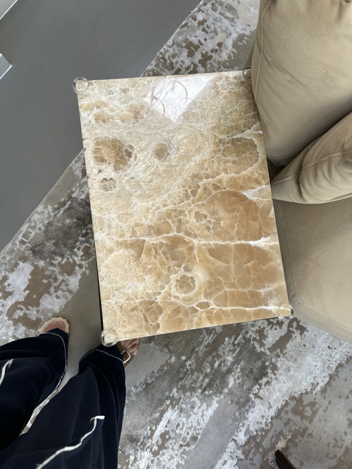 Mesa de centro y mesas auxiliares de ónice y madera