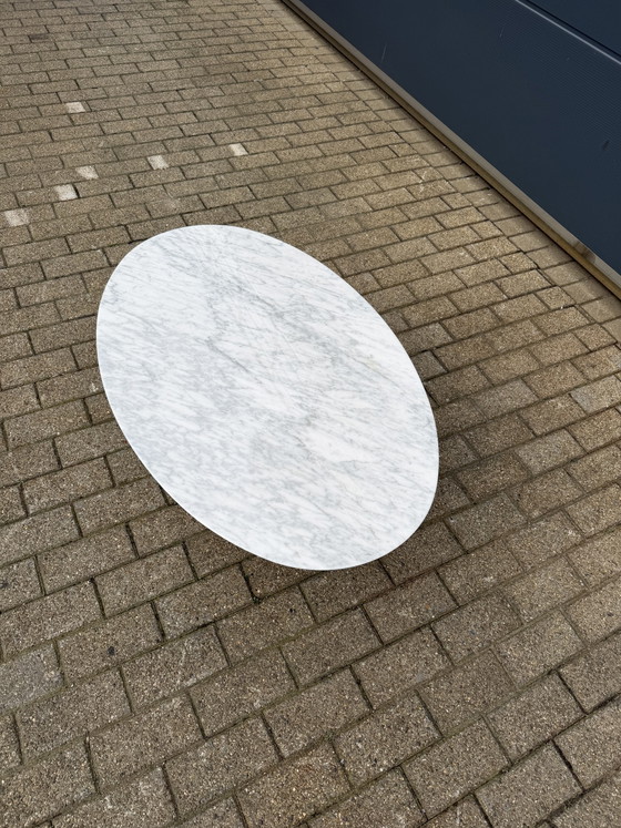 Image 1 of Original Knoll Tulip Eero Saarinen Oval Coffee Table Carrara