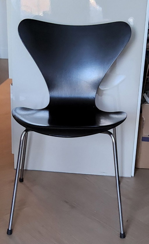 1x Arne Jacobson by Fritz Hansen