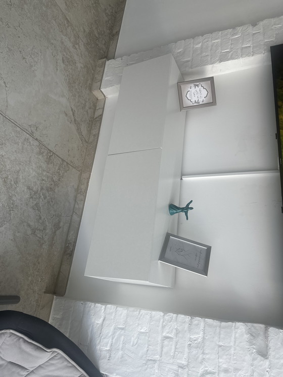 Image 1 of Wit TV Kast