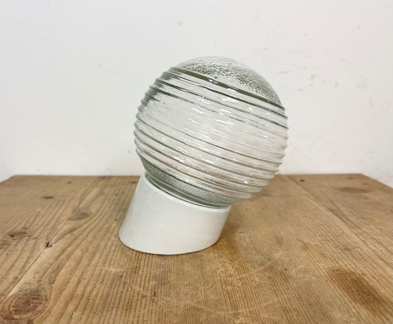 Image 1 of Applique murale vintage en porcelaine blanche, années 1970