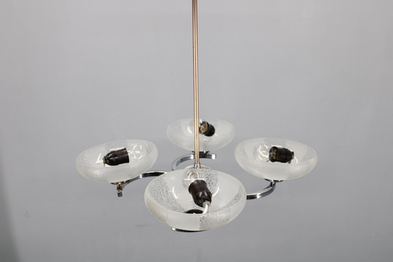 Image 1 of Lampadario in cromo e vetro degli anni &#39;50 di Napako, Cecoslovacchia