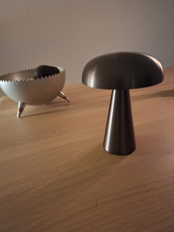 Image 1 of Tradition bronskleur portable lamp mer drie stands