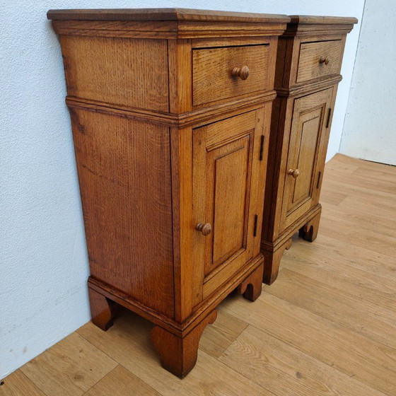 Image 1 of Set antiker Nachttische und Beistelltische aus Eiche