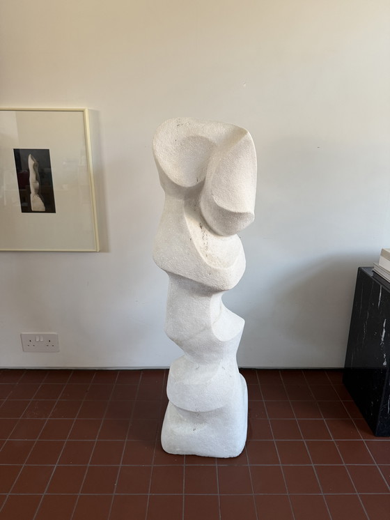 Image 1 of Stehende Granit-Stein-Skulptur