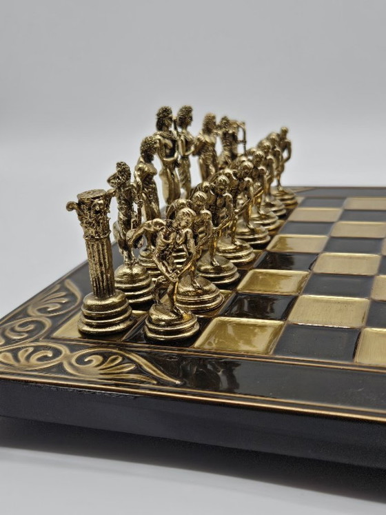 ♟️ Antik-Schachspiel „Griechische Mythologie“ – GiftHome Sammler-Set (26x26 cm, Zamak-Metall) – Bildhauerei (photo 2 of 9)