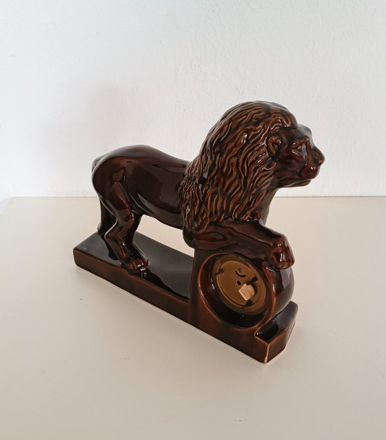 Image 1 of Reloj de repisa Scheurich en forma de león