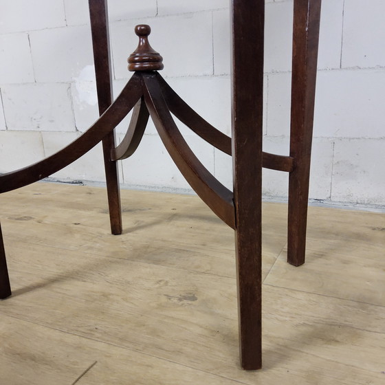 Image 1 of Vintage mahonie houten fineer Edwardian stijl bijzettafel / koffietafel / sidetable
