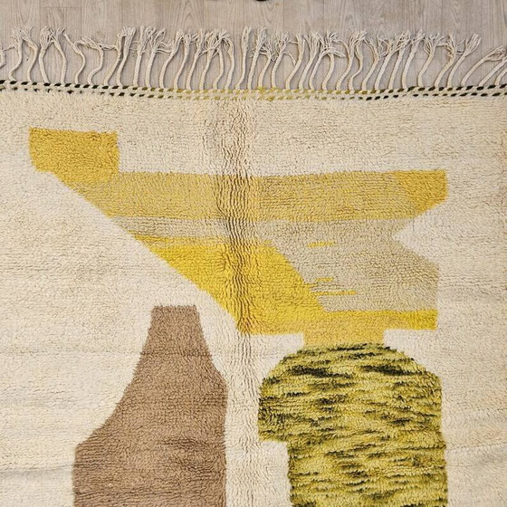 Tapis berbère marocain 250cm x 150cm – Laine (photo 3 of 11)
