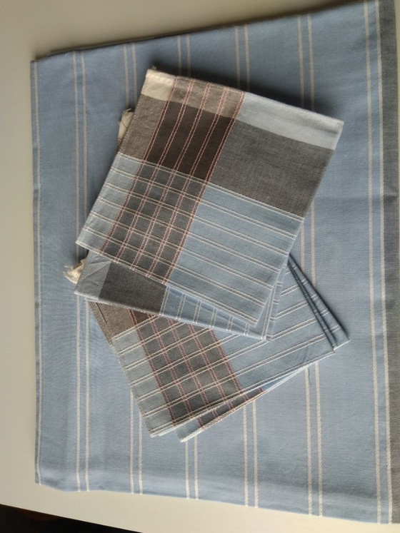 Image 1 of vintage Swan tafelkleed en 6 servetten jaren 50