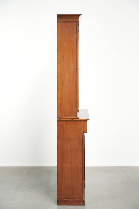 Elegante librería/vitrina inglesa antigua del siglo XIX, con llave en funcionamiento. – Wood (photo 3 of 11)