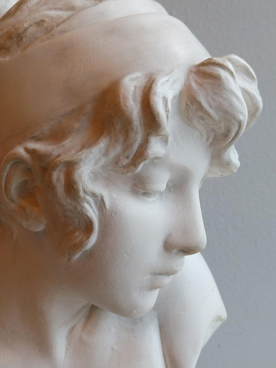 Buste classique en plâtre jeune femme, Sculptures, Autre, Blanc, Klassiek (photo 4 sur 8)