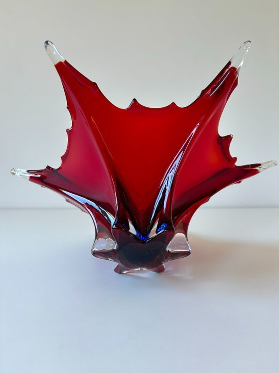 Image 1 of Striking Murano blown glass centerpiece – Ruby red and cobalt blue – Sculptural design