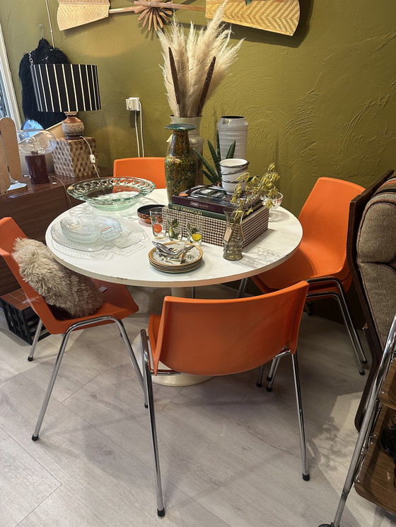 Image 1 of 6 Vintage stapelstoelen