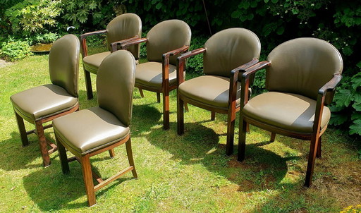 4 Eetkamerstoelen met leuning en 2 zonder