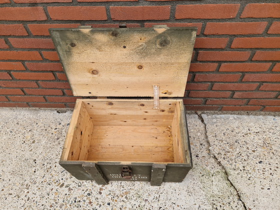 Image 1 of Alte Armee-Munitionskiste