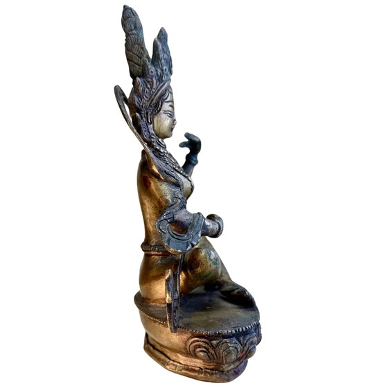 Saraswati tibetana antigua – Principios del siglo XX (aprox. 1920) – Bronce macizo dorado – 20,7 cm / 1,8 kg (photo 3 of 10)